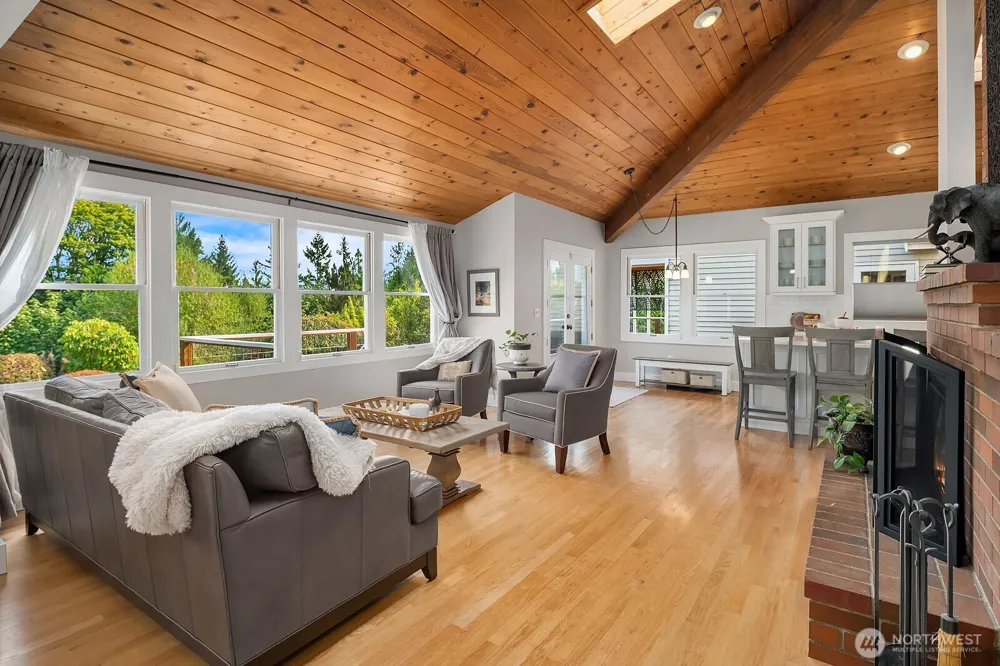 1718 292nd Place NE Carnation, WA 98014