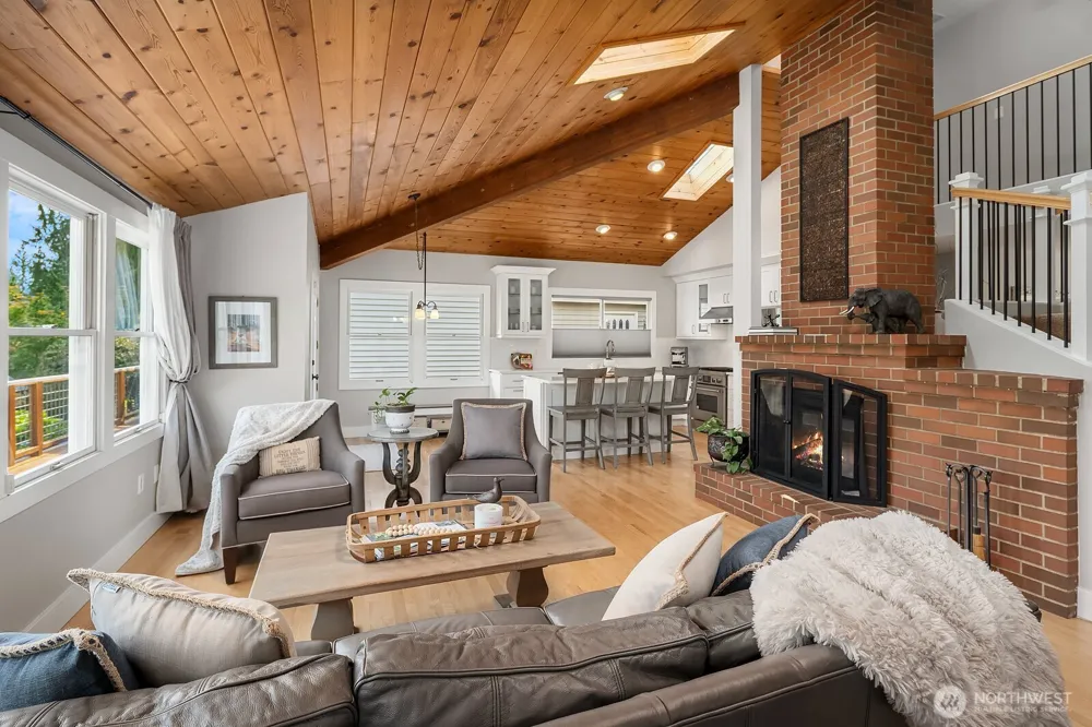 1718 292nd Place NE Carnation, WA 98014