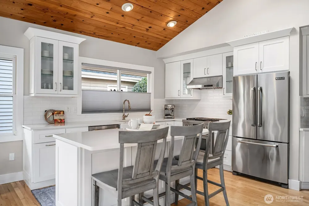 1718 292nd Place NE Carnation, WA 98014