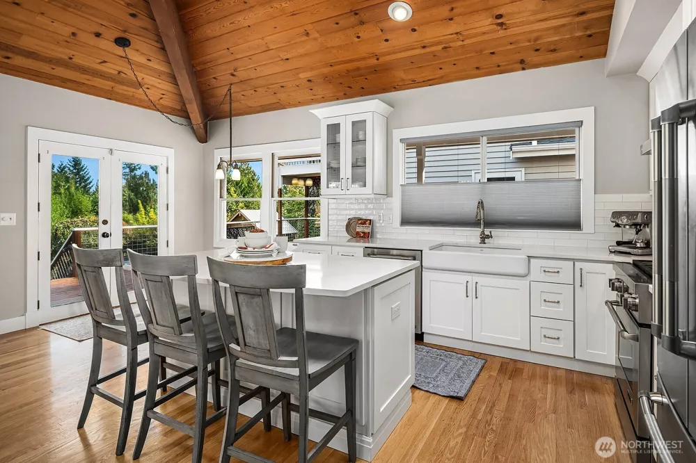 1718 292nd Place NE Carnation, WA 98014