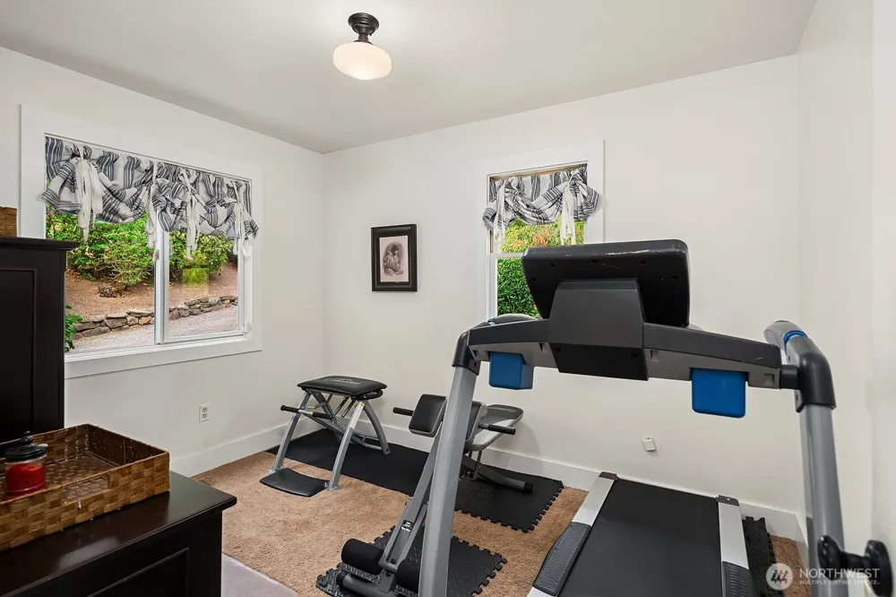 1718 292nd Place NE Carnation, WA 98014
