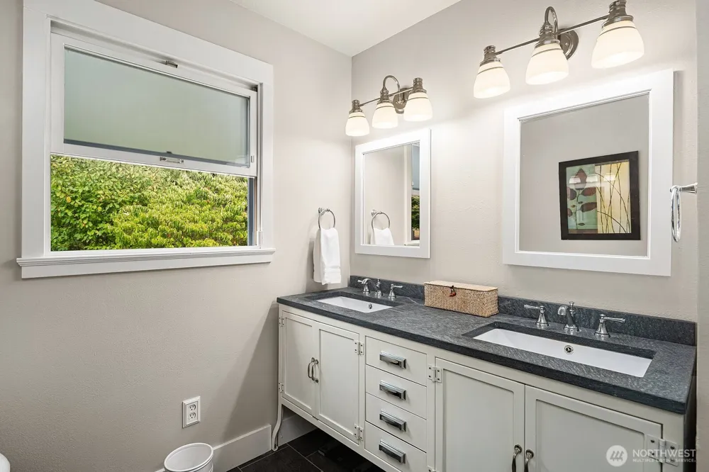 1718 292nd Place NE Carnation, WA 98014