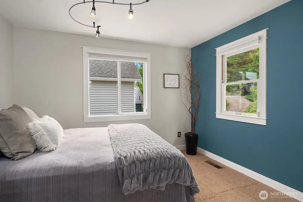 1718 292nd Place NE Carnation, WA 98014