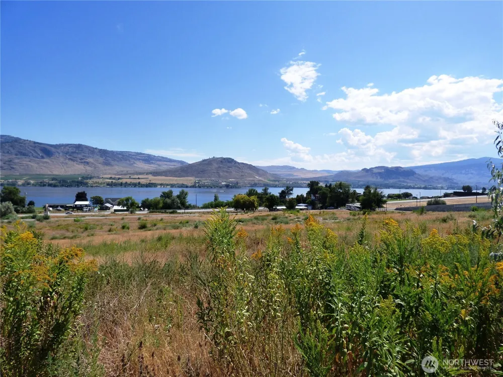 17 Swann Lane Oroville, WA 98844