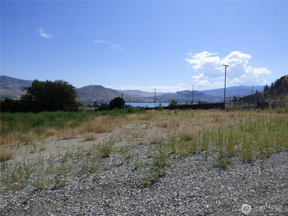 17 Swann Lane Oroville, WA 98844