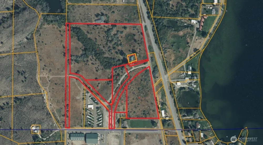 17 Swann Lane Oroville, WA 98844