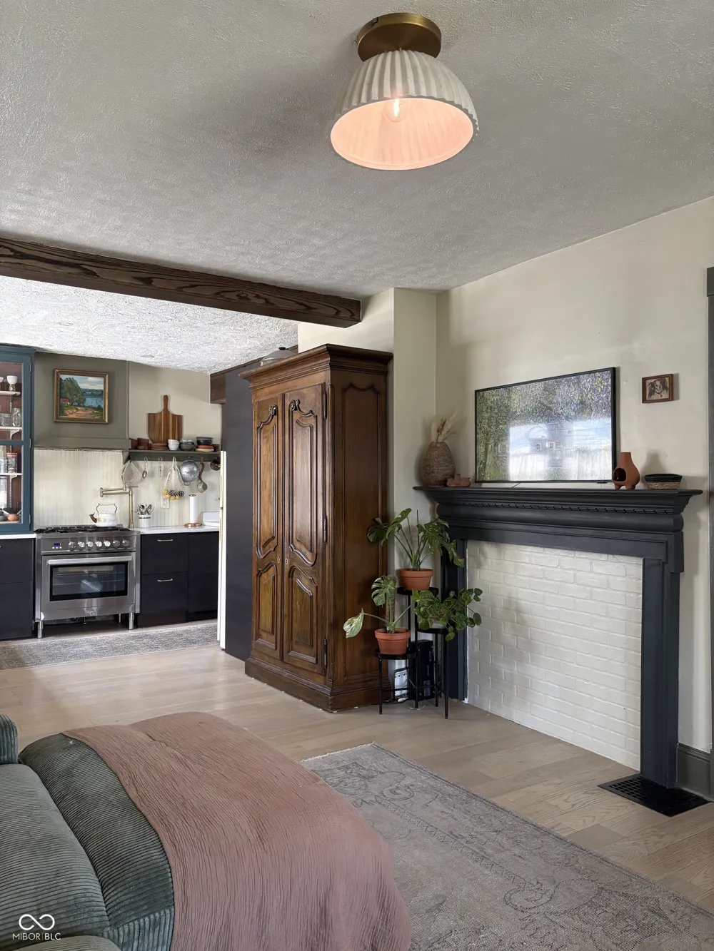 2330 Winthrop Avenue Indianapolis, IN 46205