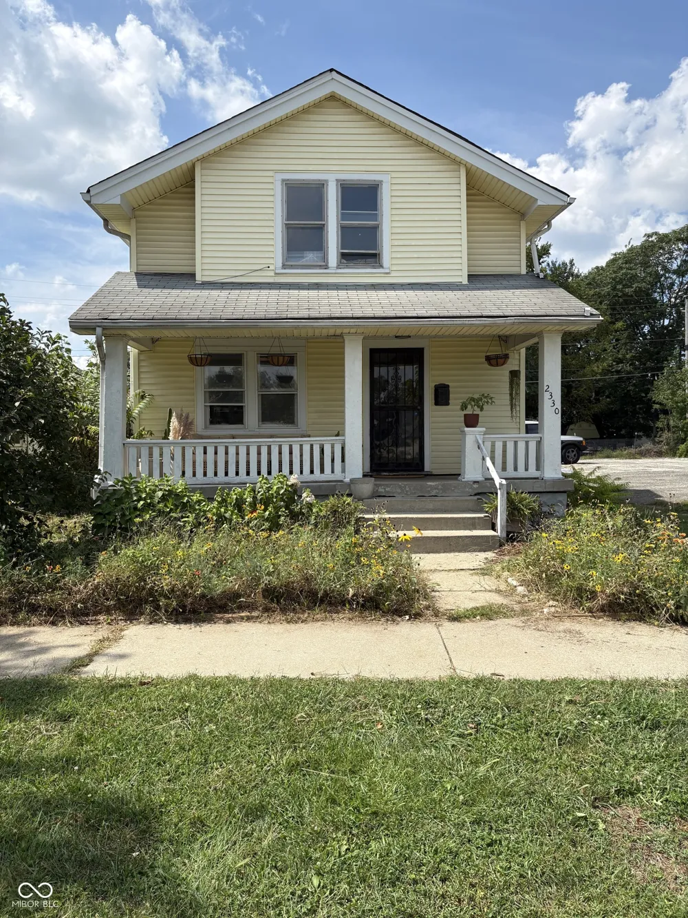 2330 Winthrop Avenue Indianapolis, IN 46205