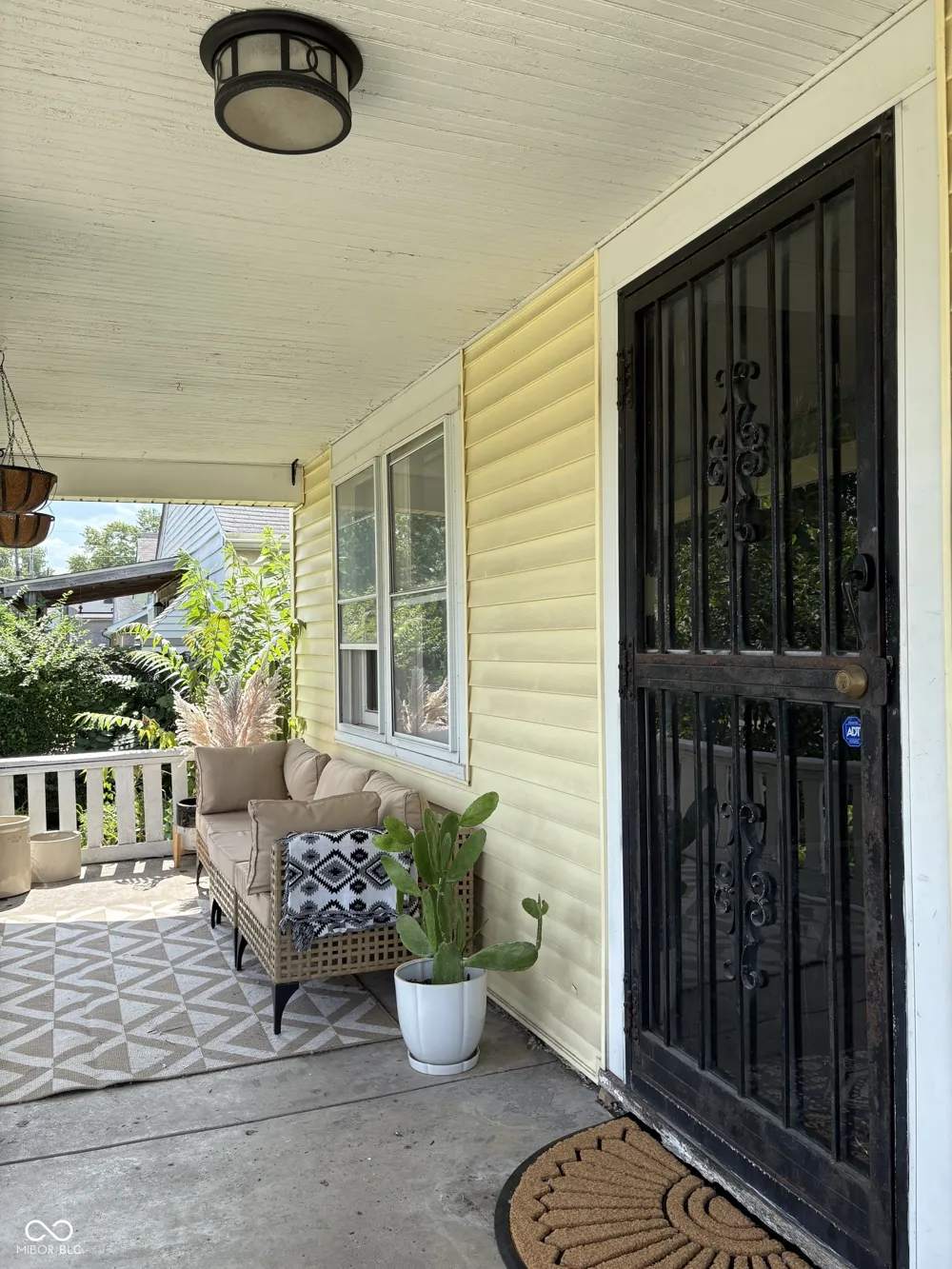 2330 Winthrop Avenue Indianapolis, IN 46205