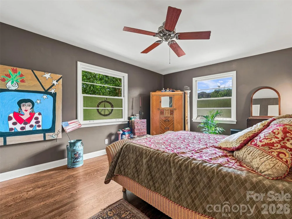 30 Maney Avenue Asheville, NC 28804
