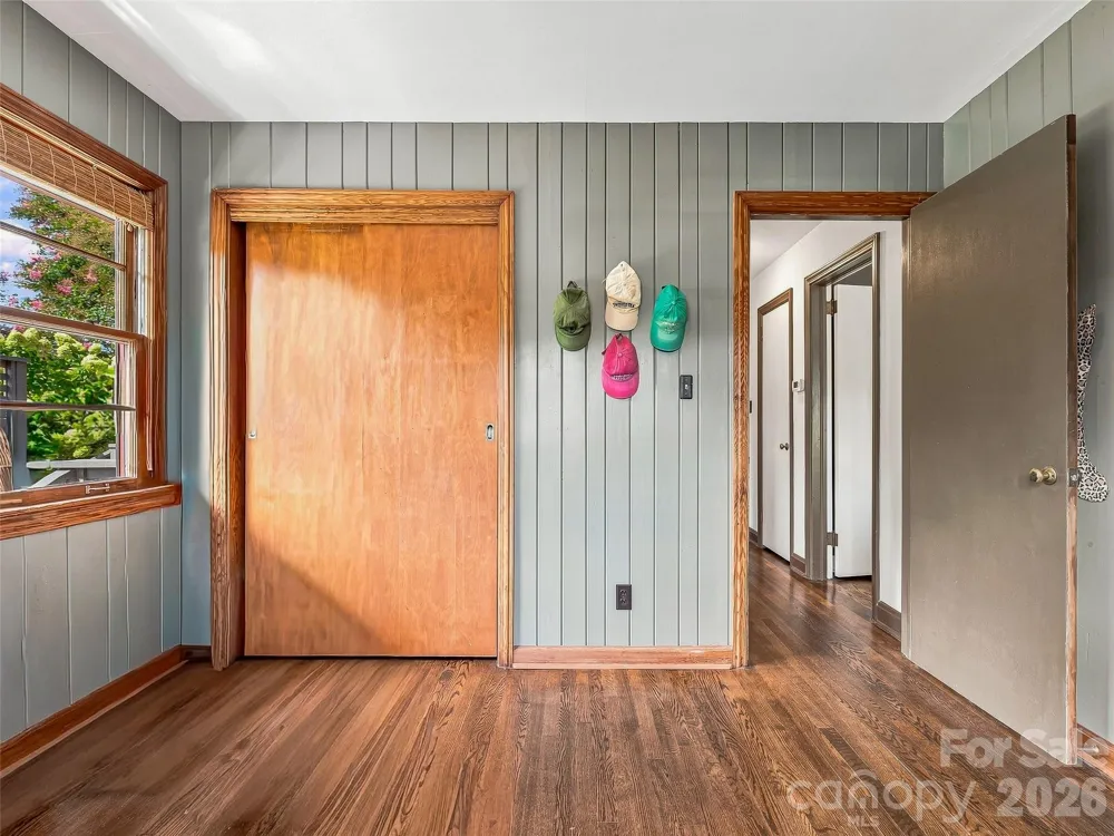 30 Maney Avenue Asheville, NC 28804