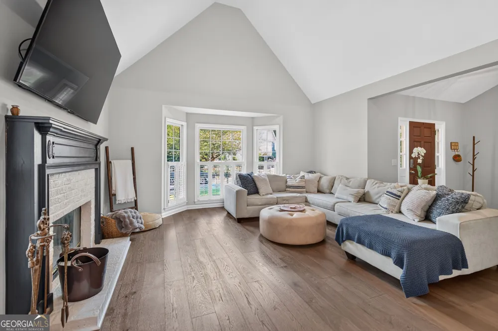 7205 Harbour LNDG Alpharetta, GA 30005