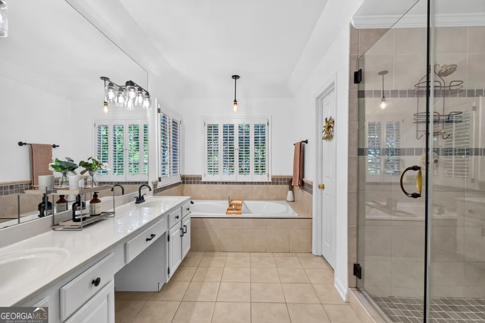 7205 Harbour LNDG Alpharetta, GA 30005