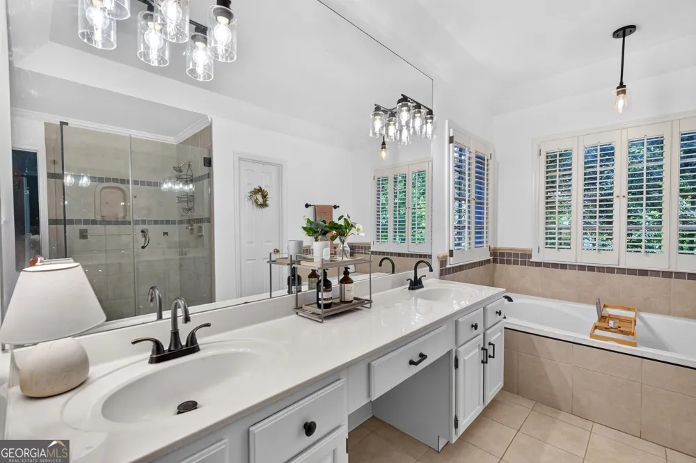 7205 Harbour LNDG Alpharetta, GA 30005