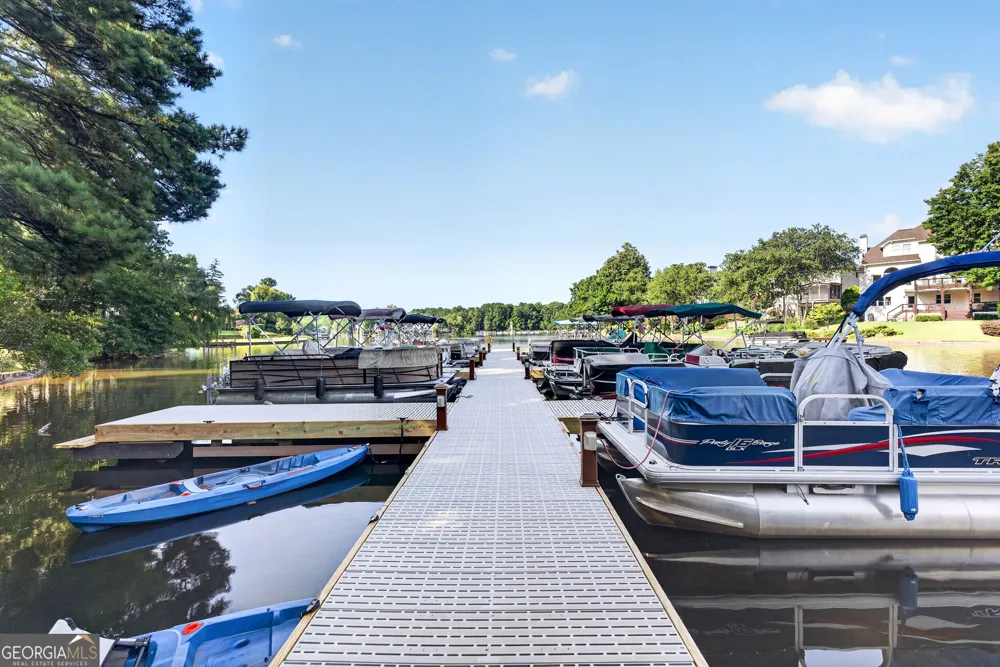 7205 Harbour LNDG Alpharetta, GA 30005