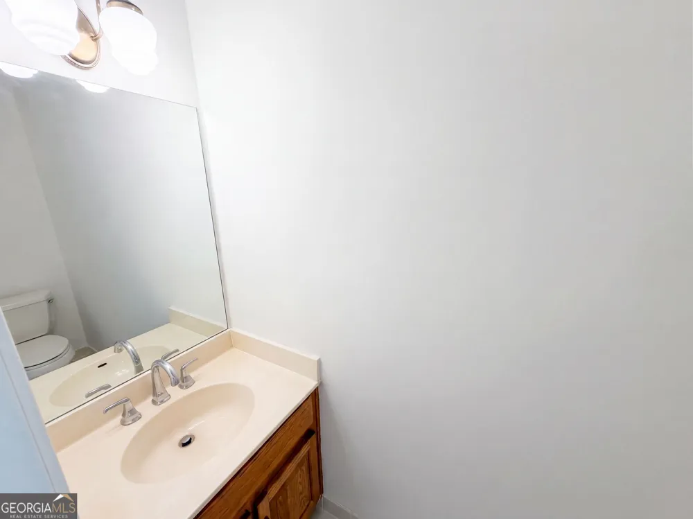 17 Dover TRL Peachtree City, GA 30269