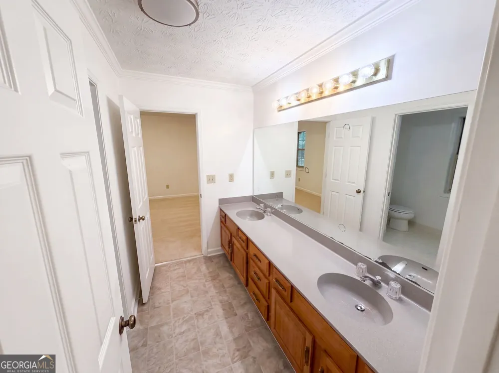 17 Dover TRL Peachtree City, GA 30269