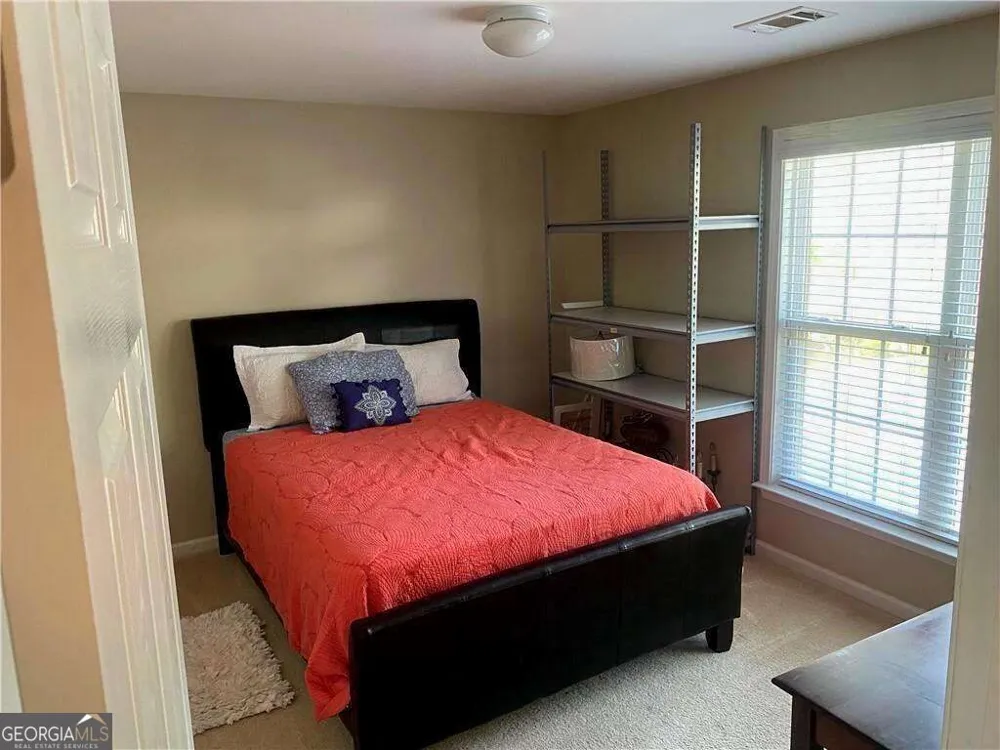 294 Balaban CIR Woodstock, GA 30188