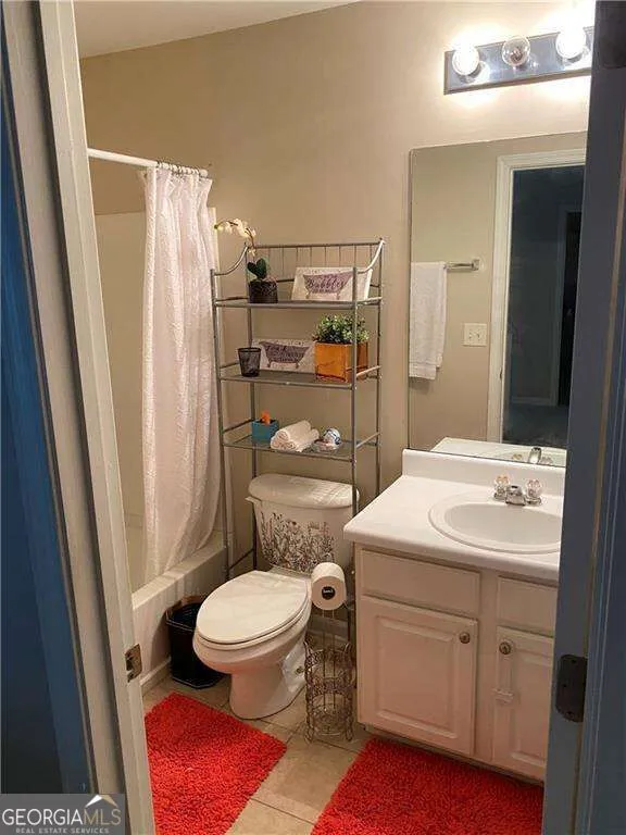 294 Balaban CIR Woodstock, GA 30188