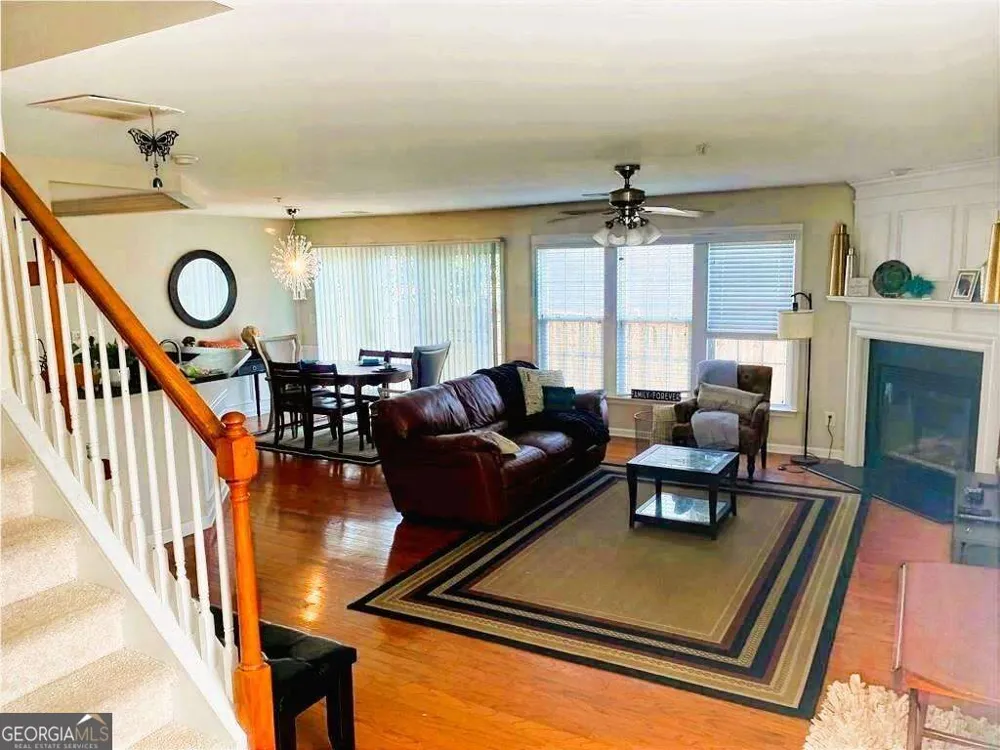 294 Balaban CIR Woodstock, GA 30188