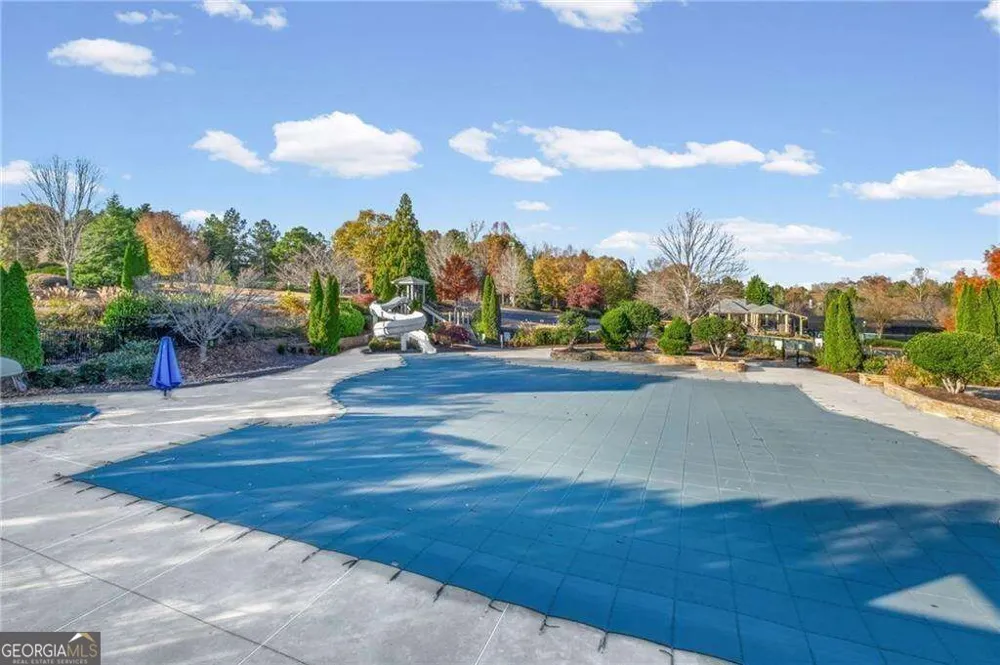 294 Balaban CIR Woodstock, GA 30188