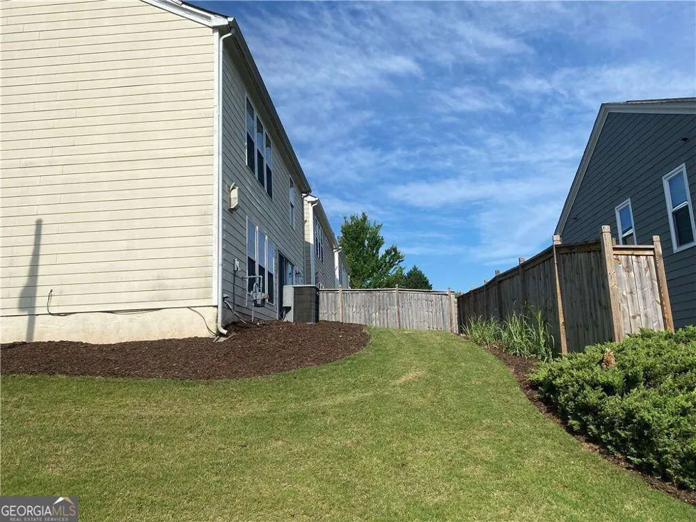 294 Balaban CIR Woodstock, GA 30188