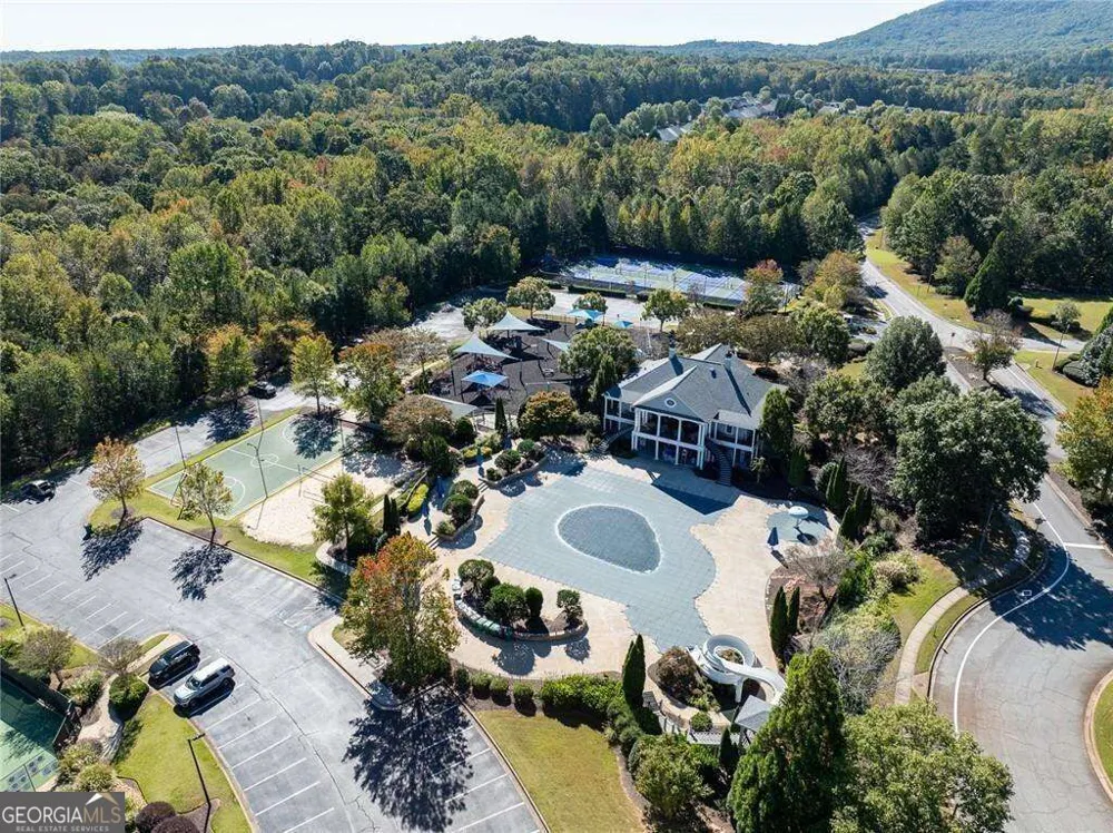 294 Balaban CIR Woodstock, GA 30188