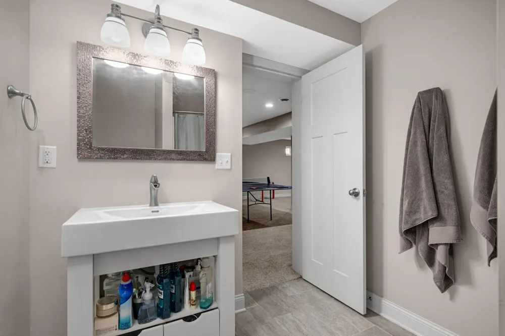 1905 Palace Avenue Saint Paul, MN 55105
