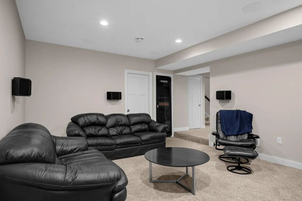 1905 Palace Avenue Saint Paul, MN 55105