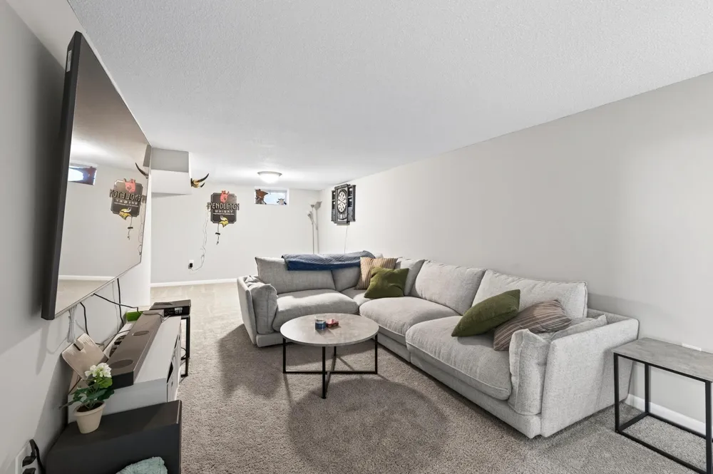 2309 Upland Crest Columbia Heights, MN 55421