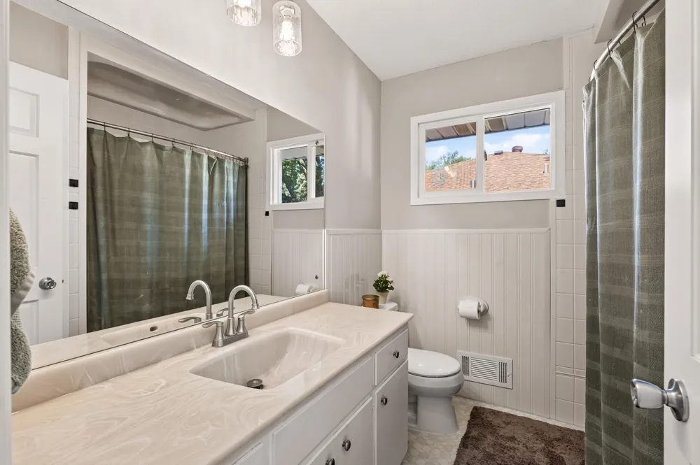 2309 Upland Crest Columbia Heights, MN 55421