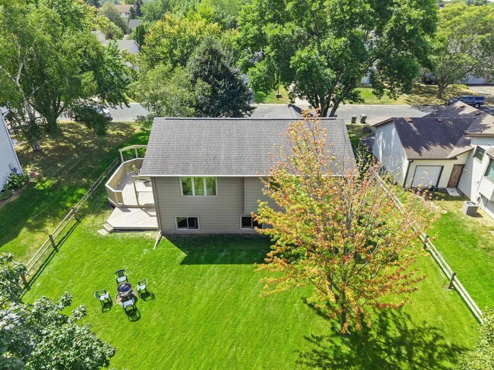 987 Kettle Creek Road Eagan, MN 55123