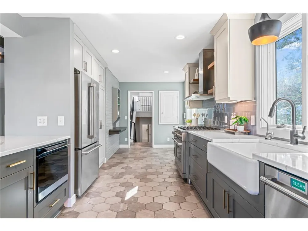 825 3rd Street SW Rochester, MN 55902