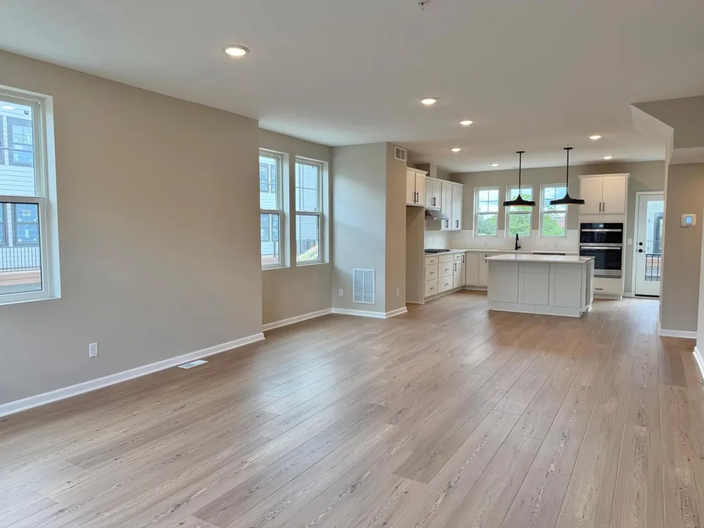 851 Sweetwater Drive Saint Paul, MN 55116