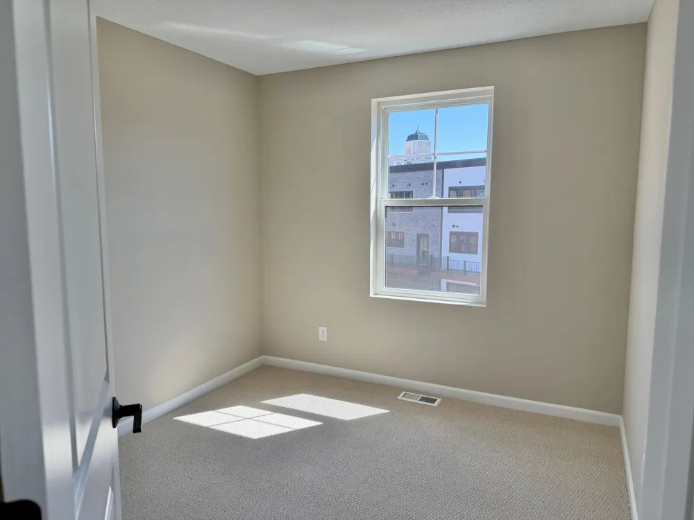 851 Sweetwater Drive Saint Paul, MN 55116