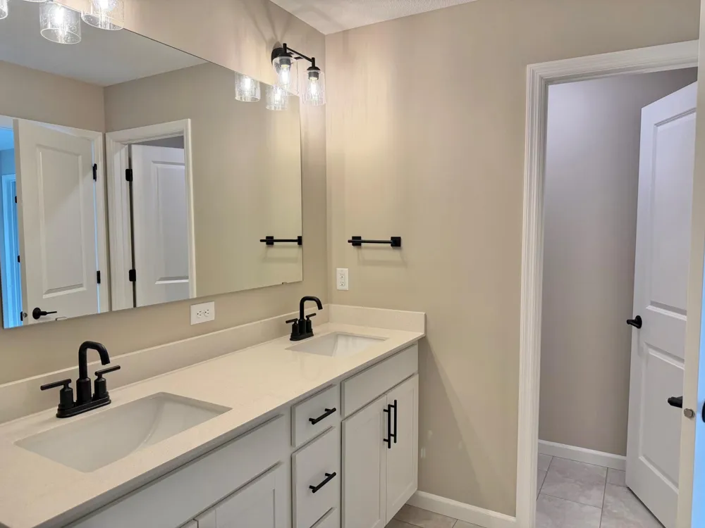 851 Sweetwater Drive Saint Paul, MN 55116