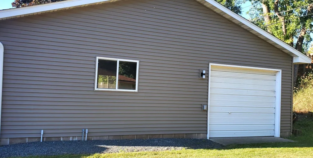 833 24th Avenue South Saint Paul, MN 55075