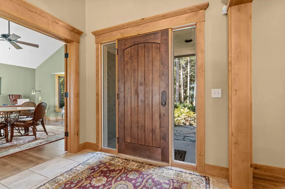 945 Quentin Avenue S Lakeland, MN 55043