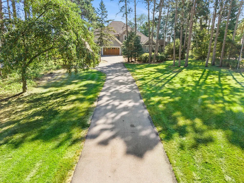 945 Quentin Avenue S Lakeland, MN 55043