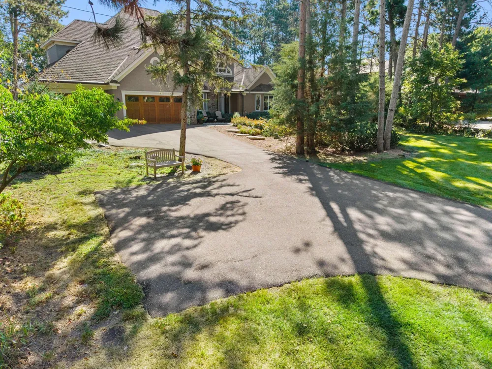 945 Quentin Avenue S Lakeland, MN 55043