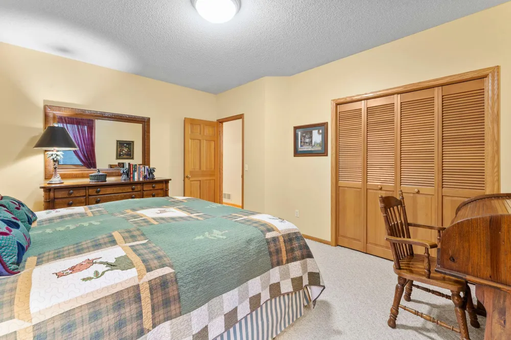945 Quentin Avenue S Lakeland, MN 55043