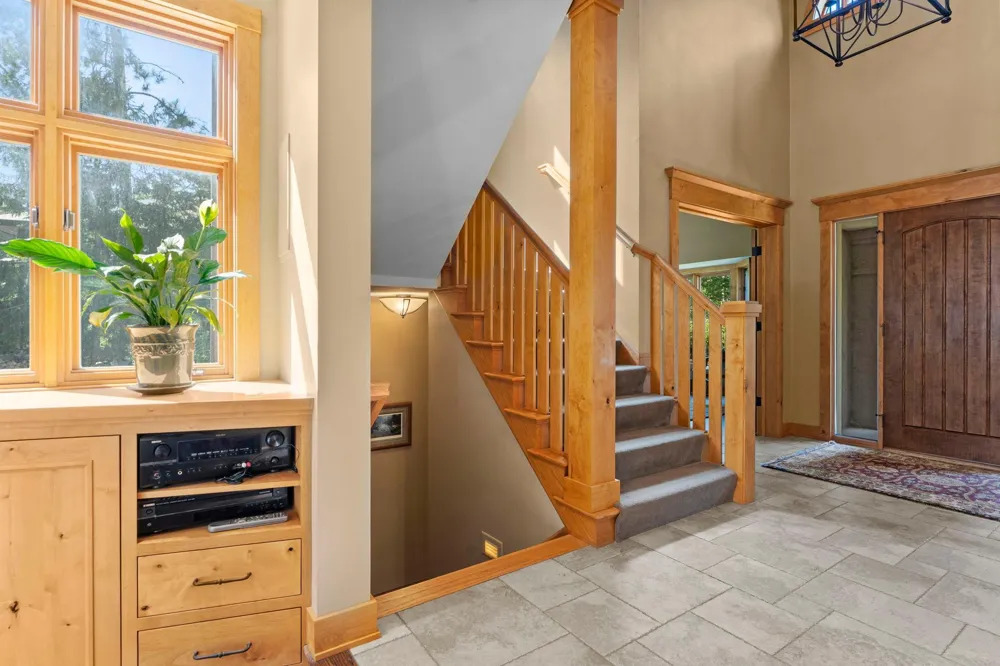 945 Quentin Avenue S Lakeland, MN 55043