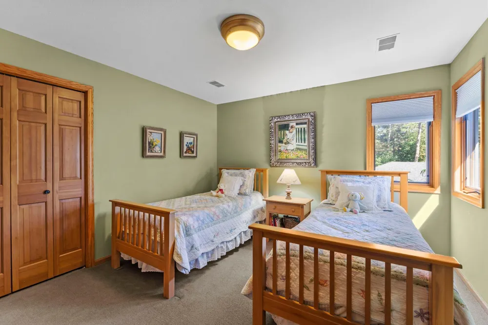 945 Quentin Avenue S Lakeland, MN 55043
