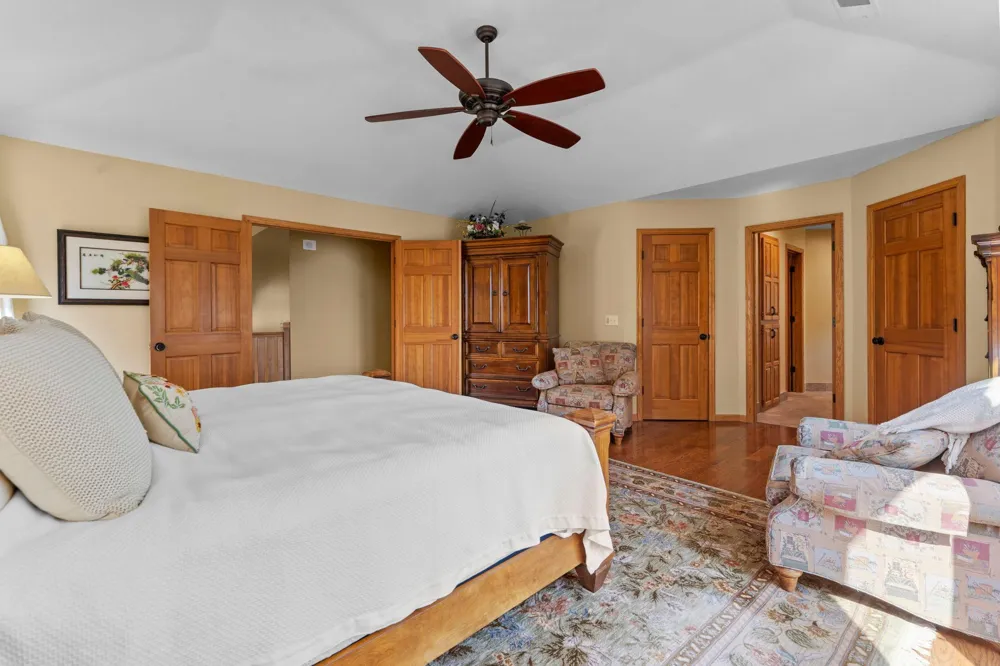 945 Quentin Avenue S Lakeland, MN 55043