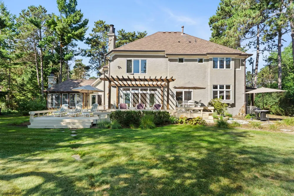 945 Quentin Avenue S Lakeland, MN 55043
