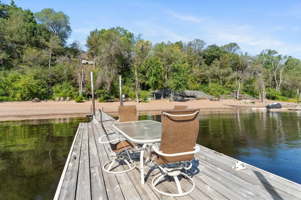 945 Quentin Avenue S Lakeland, MN 55043