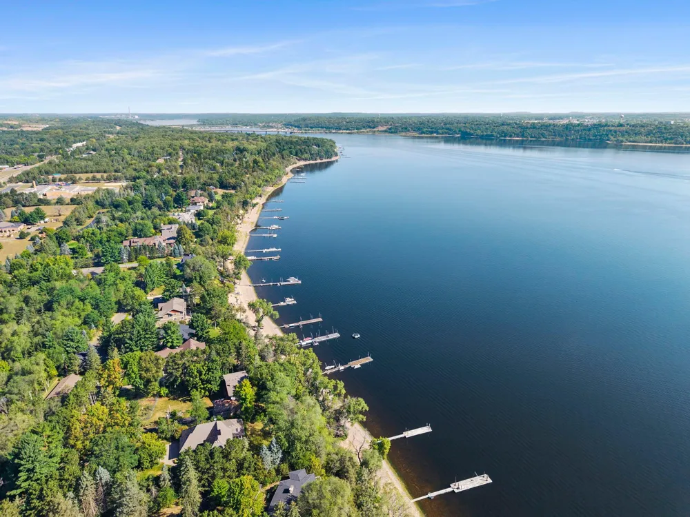 945 Quentin Avenue S Lakeland, MN 55043