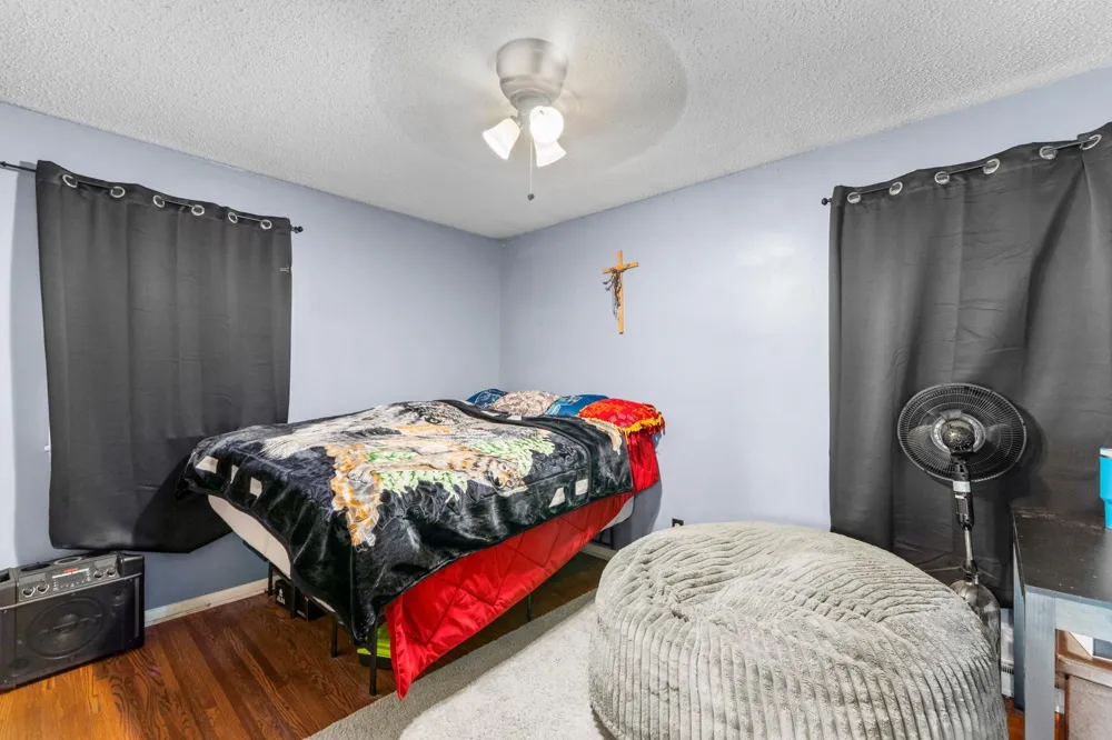 1523 Old Hudson Road Saint Paul, MN 55106