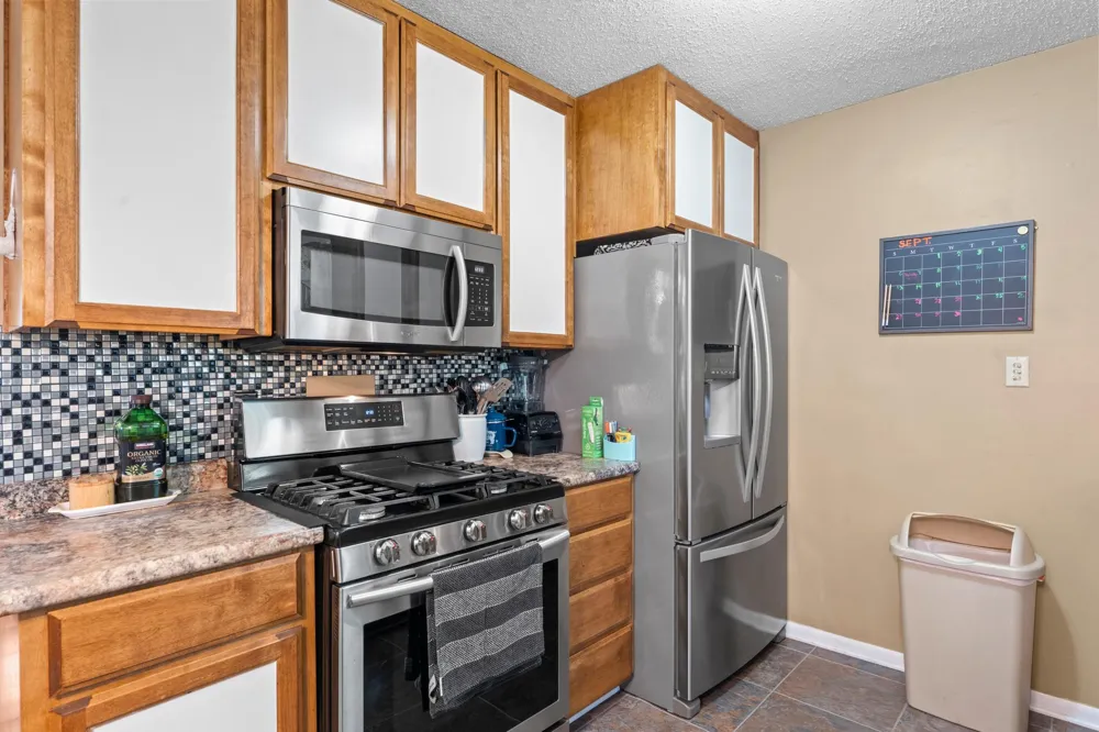 1523 Old Hudson Road Saint Paul, MN 55106