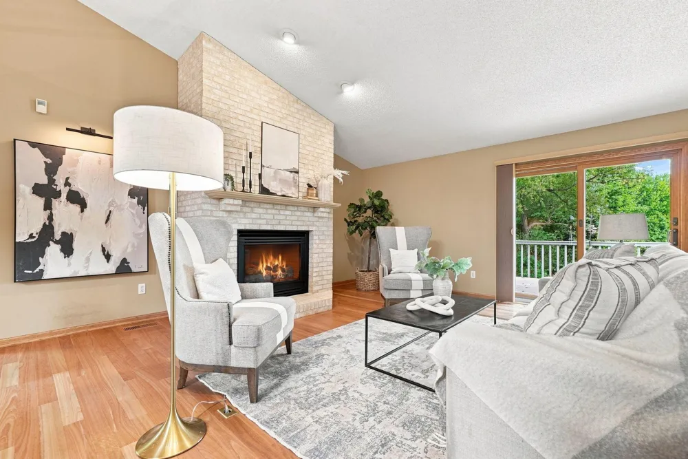 4166 Thornhill Lane Vadnais Heights, MN 55127